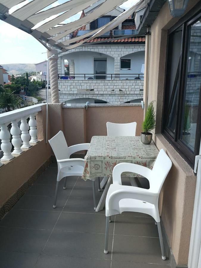 טרוגיר Villa Kartelo מראה חיצוני תמונה